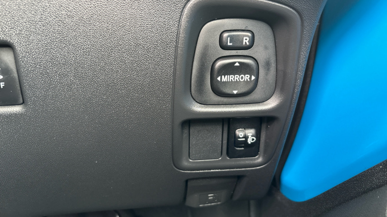 Toyota Aygo 1.0 VVT-i X-Trend 5dr x-shift Petrol Hatchback